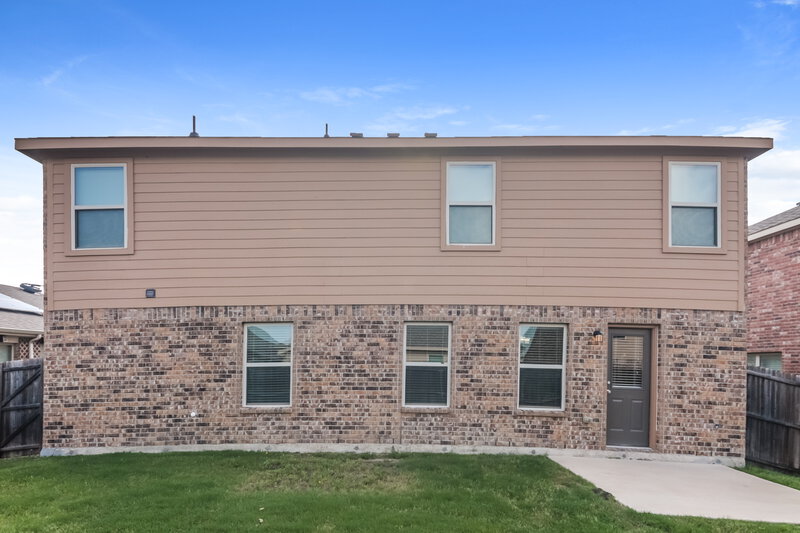 2,025/Mo, 1405 Granite Path Princeton, TX 75407 Rear View