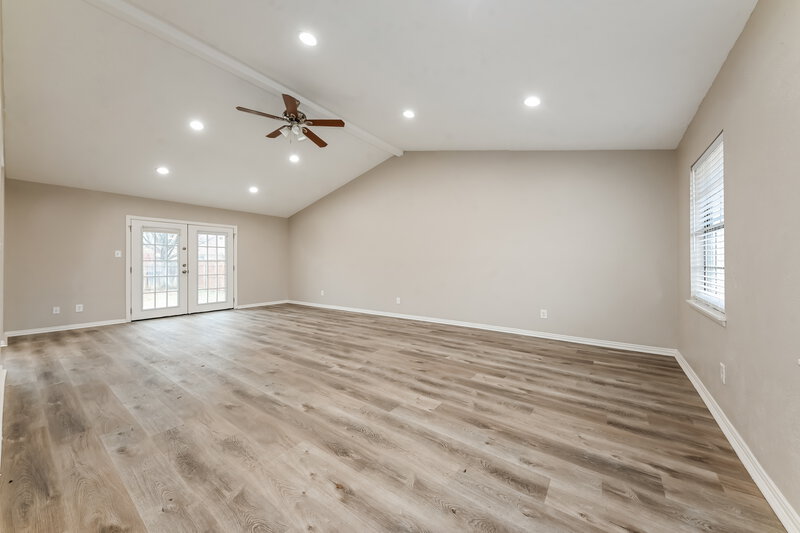 1,970/Mo, 6967 Wildbriar Ct W Fort Worth, TX 76120 Living Room View