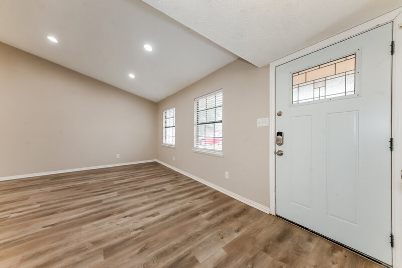 1,970/Mo, 6967 Wildbriar Ct W Fort Worth, TX 76120 Bedroom View 3