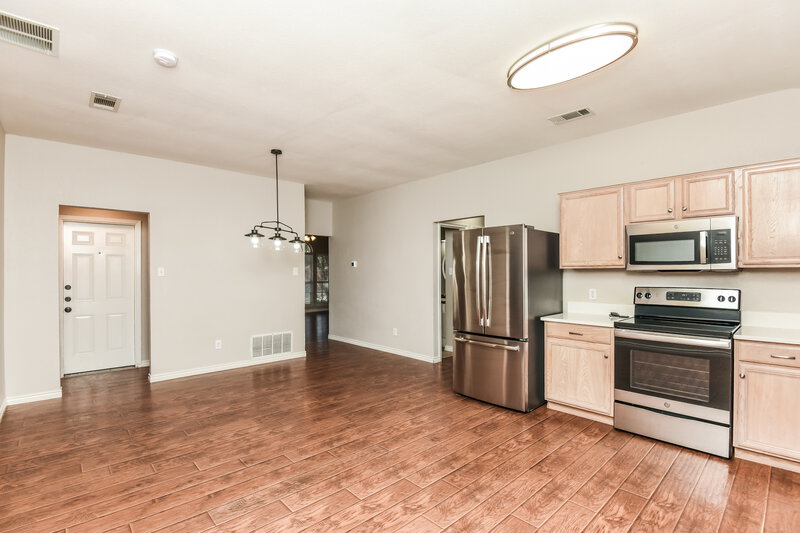 2,175/Mo, 924 Wrigley Way Saginaw, TX 76179 Kitchen View 2