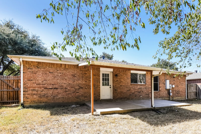 2,175/Mo, 924 Wrigley Way Saginaw, TX 76179 Rear View