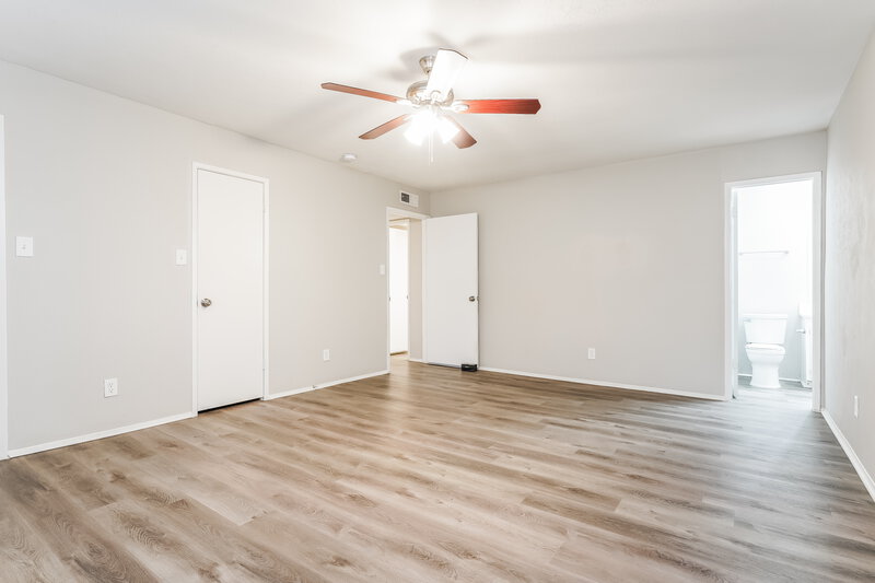 1,990/Mo, 4209 Campion Ln Fort Worth, TX 76137 Main Bedroom View