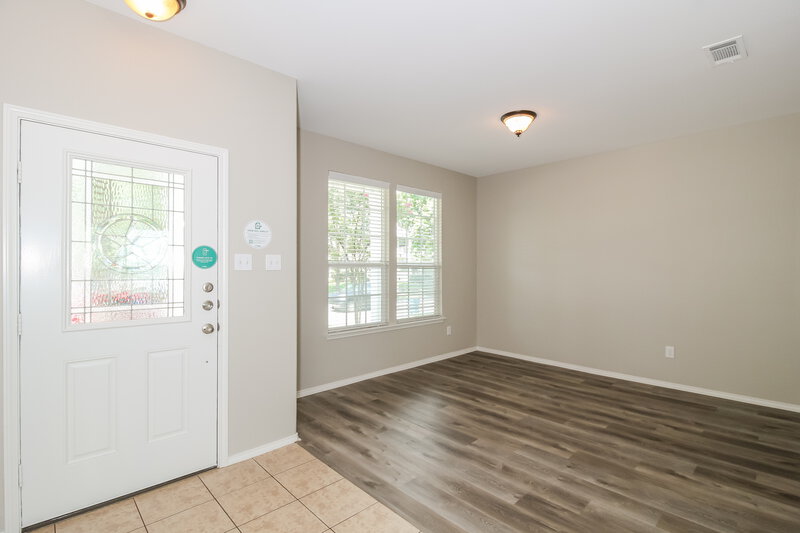 0/Mo, 9916 Boston Harbor Dr Providence Village, TX 76227 Sitting Room View