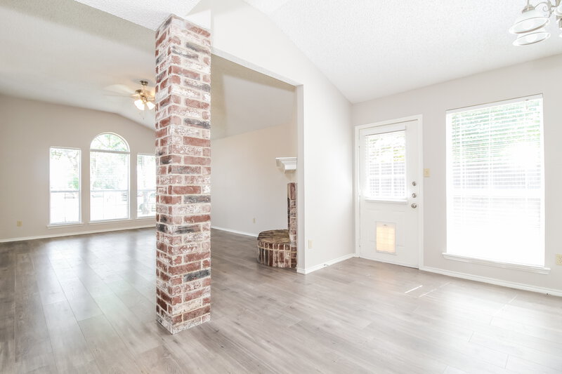 2,180/Mo, 7900 Flowertree Ct Fort Worth, TX 76137 Living Room View