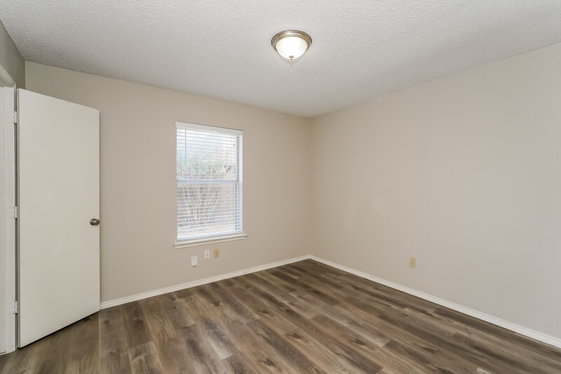 2,015/Mo, 7900 Flowertree Ct Fort Worth, TX 76137 Bedroom View 2