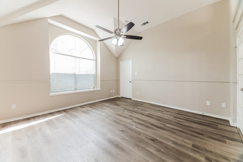 2,405/Mo, 1505 Collin Dr Allen, TX 75002 Main Bedroom View 2