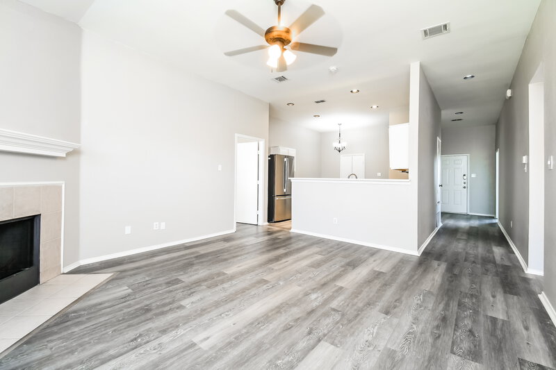 2,005/Mo, 1007 Stockton Dr Burleson, TX 76028 Living Room View 2