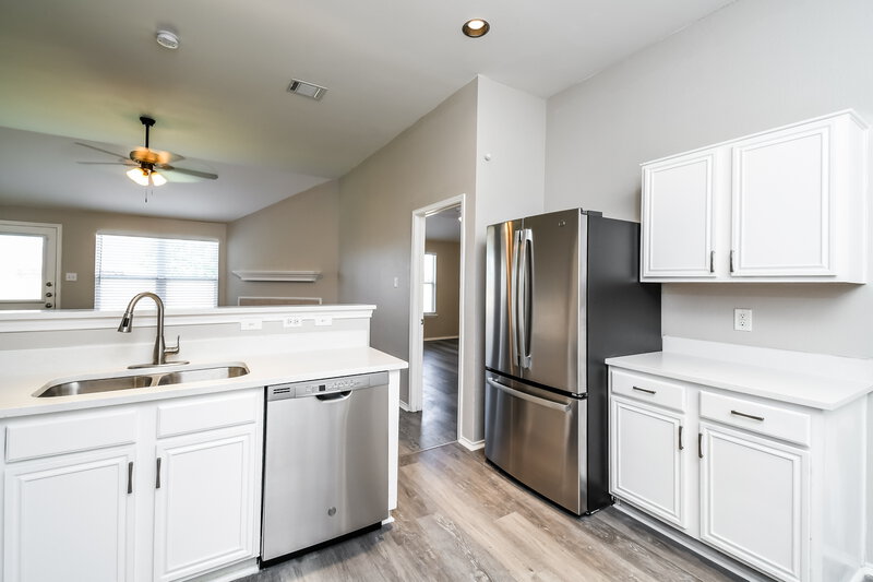 2,005/Mo, 1007 Stockton Dr Burleson, TX 76028 Kitchen View 2