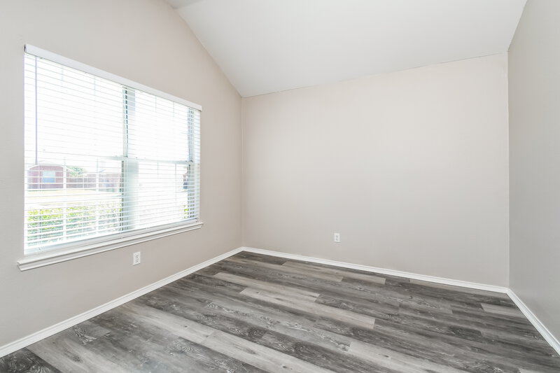 2,005/Mo, 1007 Stockton Dr Burleson, TX 76028 Office View