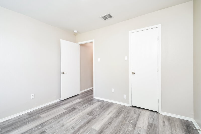 2,005/Mo, 1007 Stockton Dr Burleson, TX 76028 Bedroom View 4