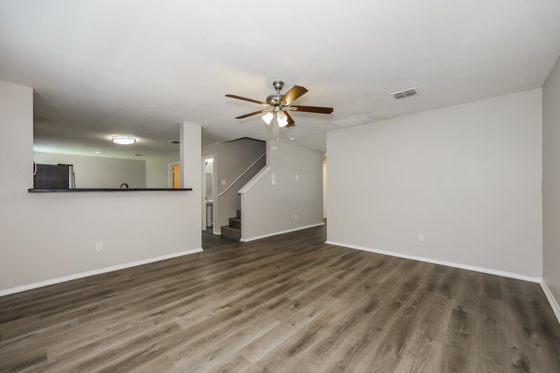 2,500/Mo, 1137 Browntop St Crowley, TX 76036 Living Room View 2