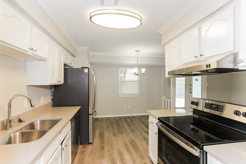 2,030/Mo, 3807 Kippers Ct Arlington, TX 76016 Kitchen View