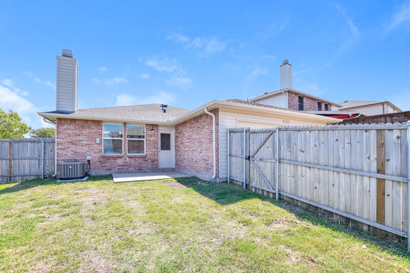 2,190/Mo, 1229 Junction Run Mesquite, TX 75181 Rear View