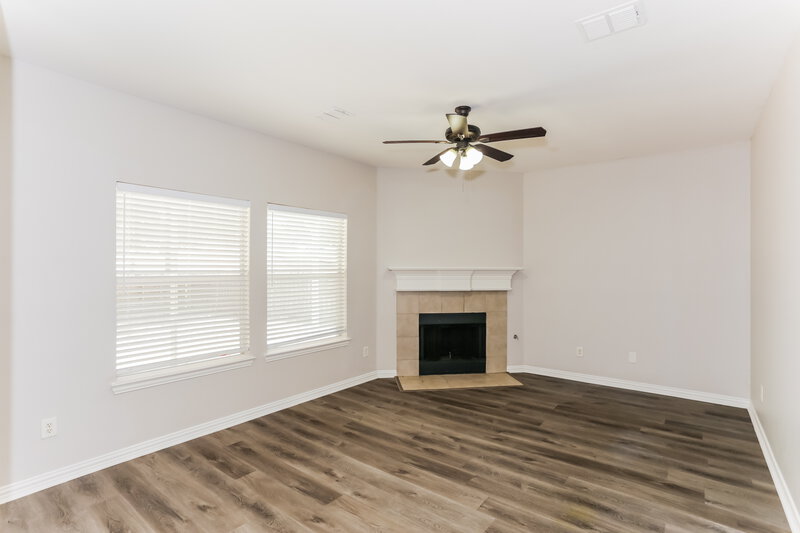 2,125/Mo, 1109 Hillwood Dr Fort Worth, TX 76179 Living Room View
