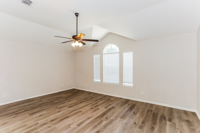 2,125/Mo, 1109 Hillwood Dr Fort Worth, TX 76179 Main Bedroom View