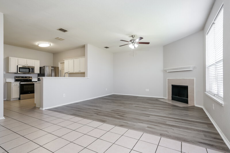 2,600/Mo, 4853 Carrotwood Dr Fort Worth, TX 76244 Living Room View