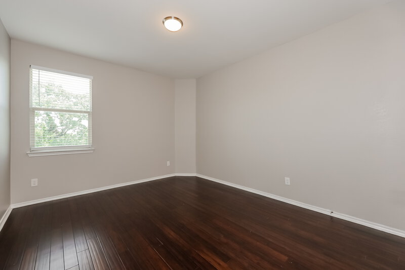 2,710/Mo, 613 Atascosa Ave Fort Worth, TX 76120 Bedroom View 4
