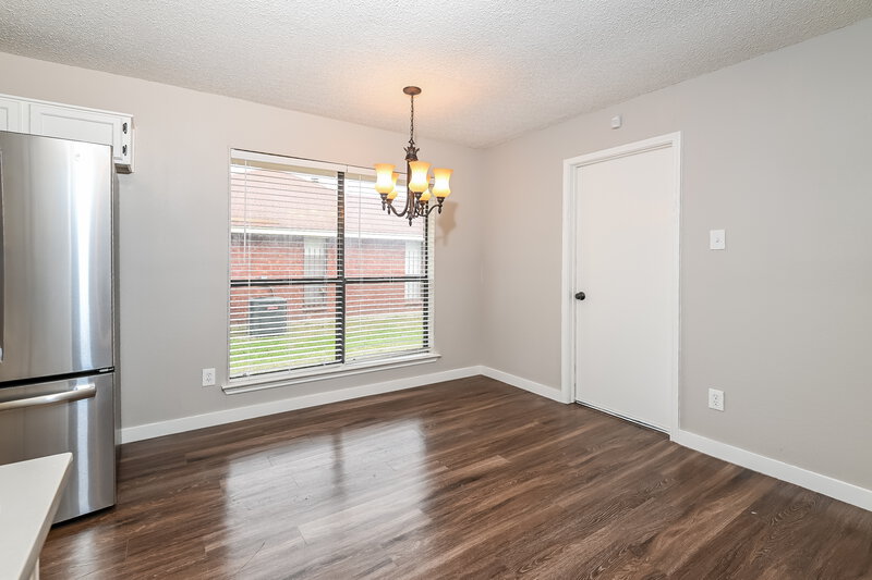 2,175/Mo, 891 W Wintergreen Rd Lancaster, TX 75134 Dining Room View