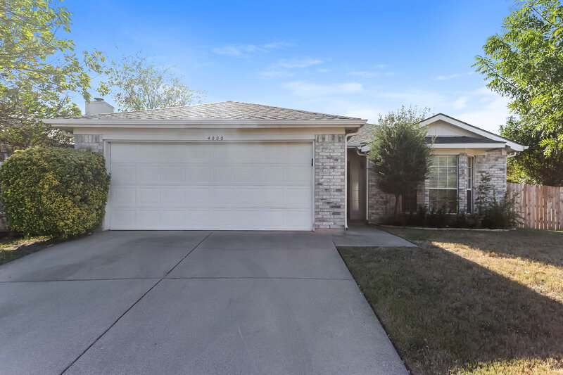 1,760/Mo, 4000 Tulip Tree Dr Fort Worth, TX 76137 External View
