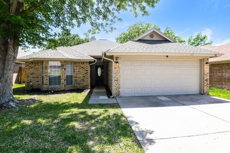 2,090/Mo, 213 N Flaxseed Ln Fort Worth, TX 76108 External View