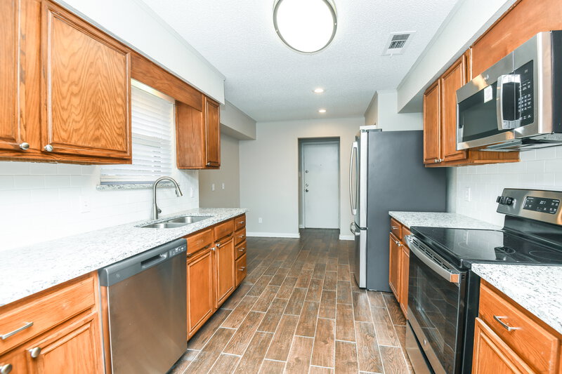 2,090/Mo, 213 N Flaxseed Ln Fort Worth, TX 76108 Kitchen View