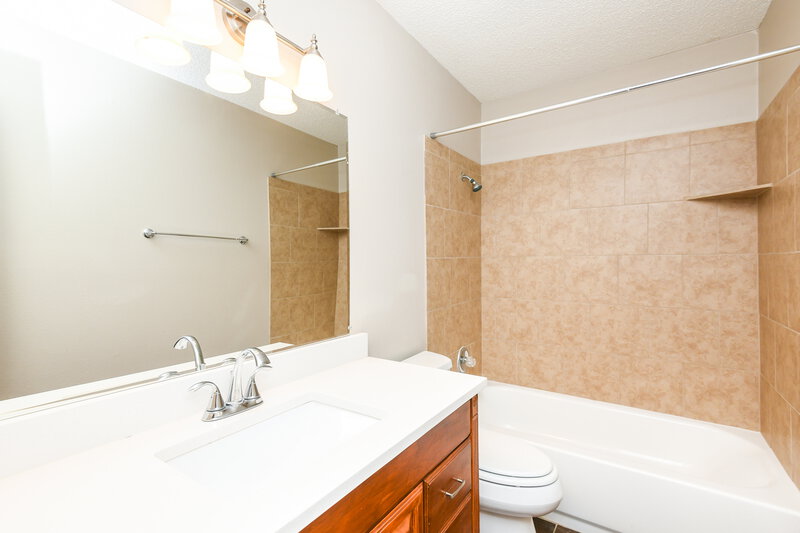 2,090/Mo, 213 N Flaxseed Ln Fort Worth, TX 76108 Bathroom View