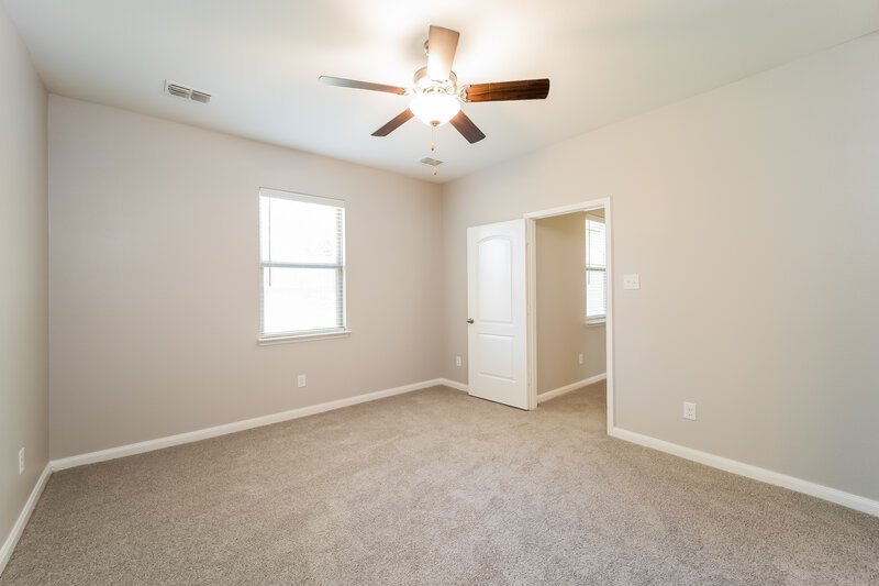 1,940/Mo, 2916 Parker Rd Anna, TX 75409 Main Bedroom View