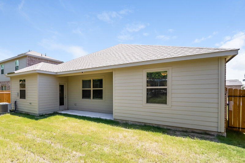 1,940/Mo, 2916 Parker Rd Anna, TX 75409 Rear View