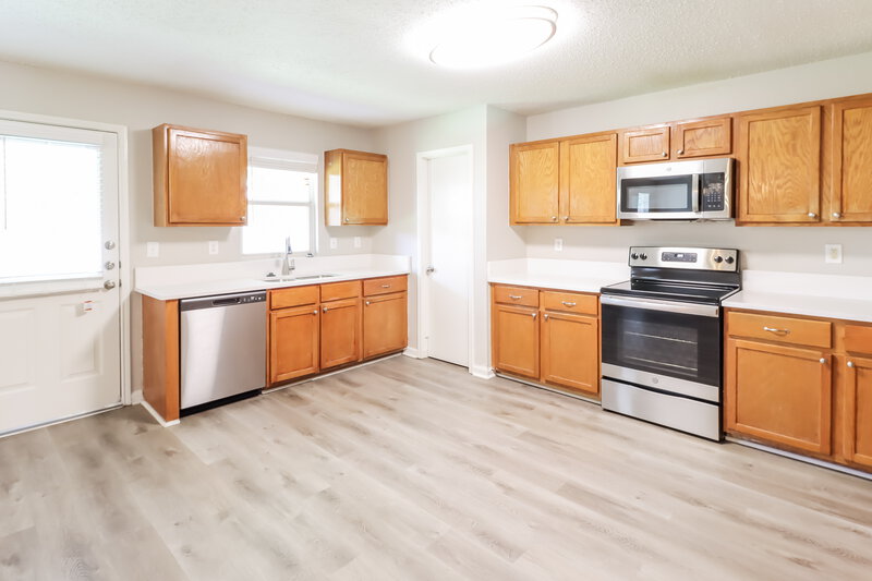 3,610/Mo, 917 Salida Dr Arlington, TX 76001 Kitchen View