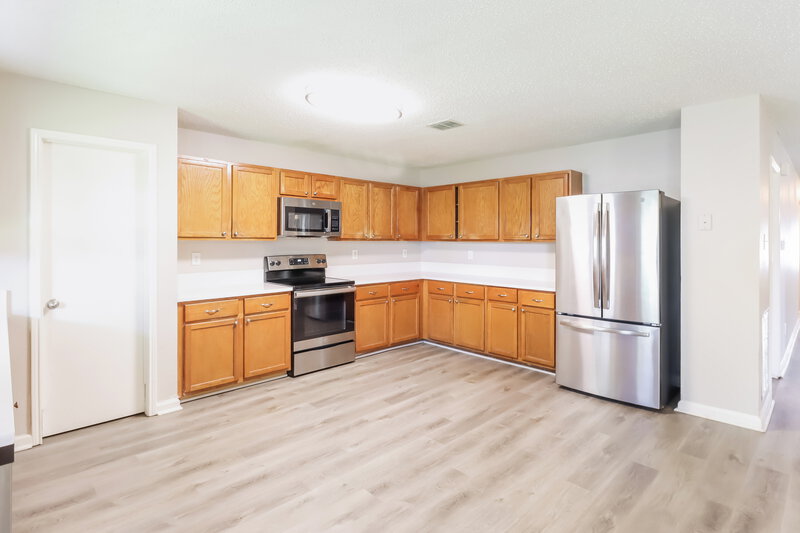 3,610/Mo, 917 Salida Dr Arlington, TX 76001 Kitchen View 2