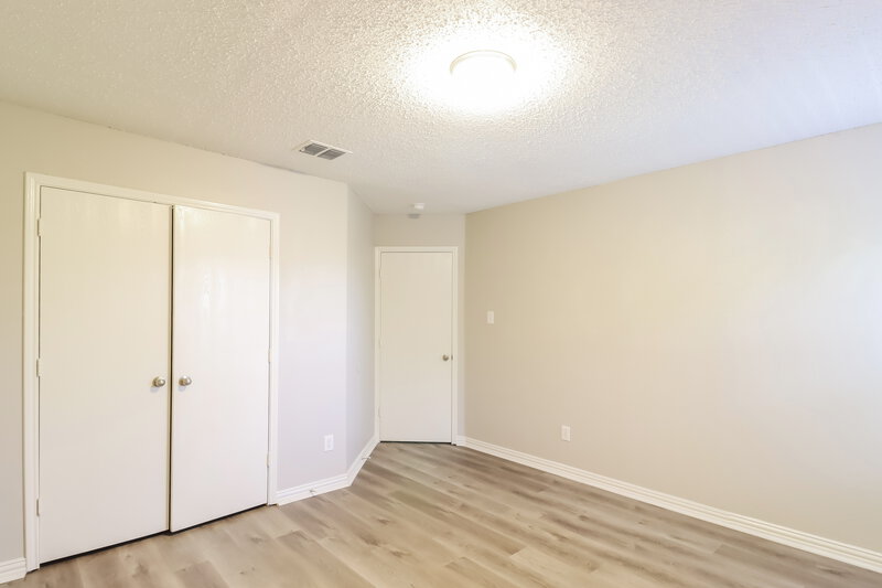 3,610/Mo, 917 Salida Dr Arlington, TX 76001 Bedroom View 3
