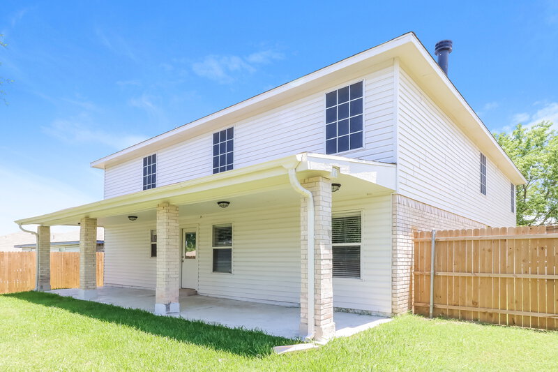 3,610/Mo, 917 Salida Dr Arlington, TX 76001 Rear View