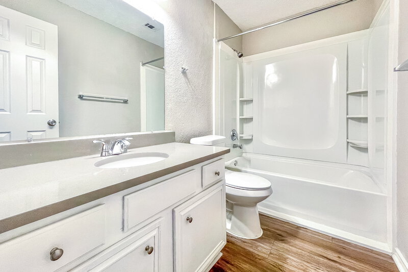 2,285/Mo, 7813 Munich Dr Rowlett, TX 75089 Bathroom View