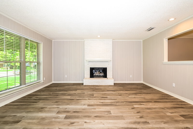 2,590/Mo, 708 Village Green Dr Rockwall, TX 75087 Living Room View