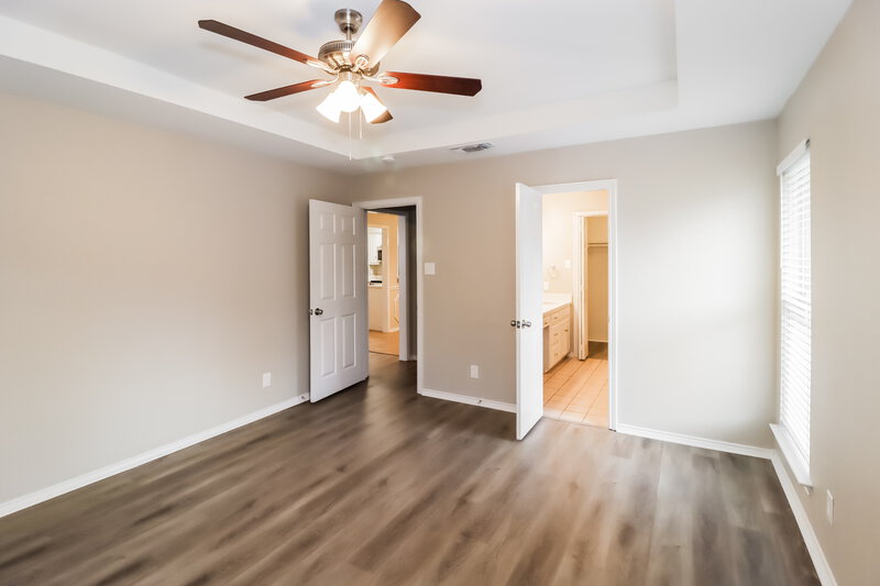 2,535/Mo, 1114 Carrington Ct Irving, TX 75060 Main Bedroom View 2