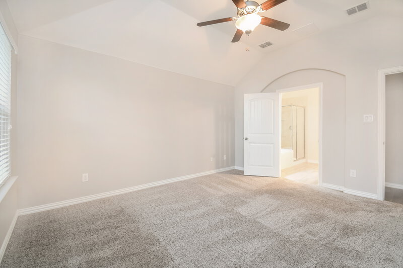 2,615/Mo, 817 Skytop Dr Fort Worth, TX 76052 Bedroom View