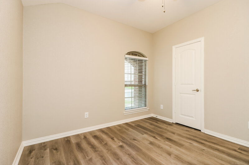 2,610/Mo, 2816 Mesquite Rd Fort Worth, TX 76111 Bedroom View 2