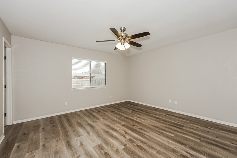 1,745/Mo, 514 Woodcrest Way Forney, TX 75126 Main Bedroom View