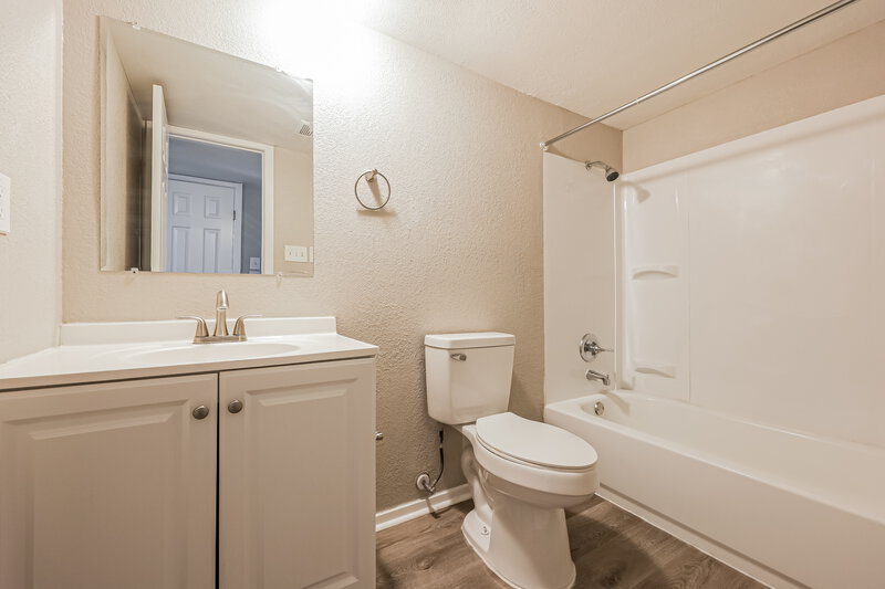 1,745/Mo, 514 Woodcrest Way Forney, TX 75126 Bathroom View