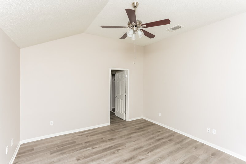2,230/Mo, 106 Vine St Glenn Heights, TX 75154 Main Bedroom View