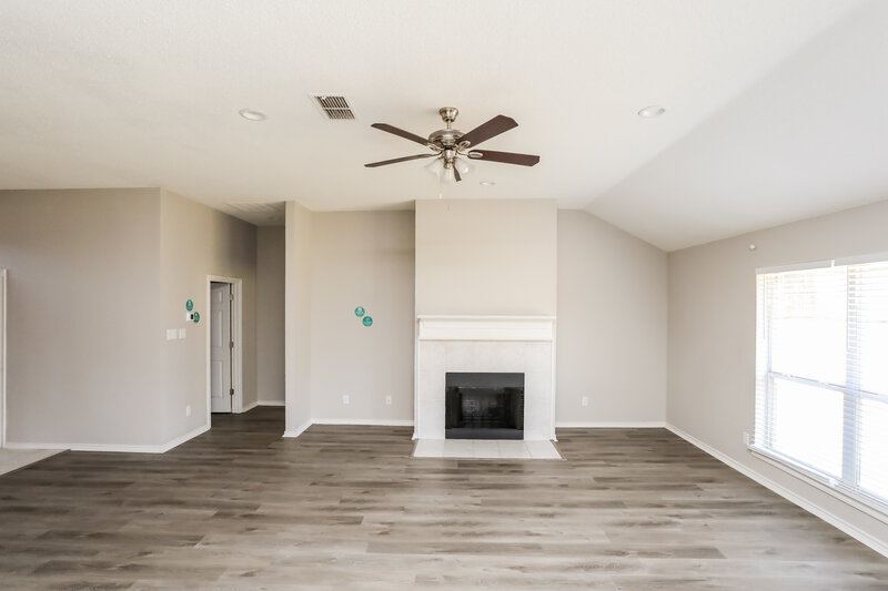 2,555/Mo, 6005 Blue Mesa Dr Arlington, TX 76017 Living Room View