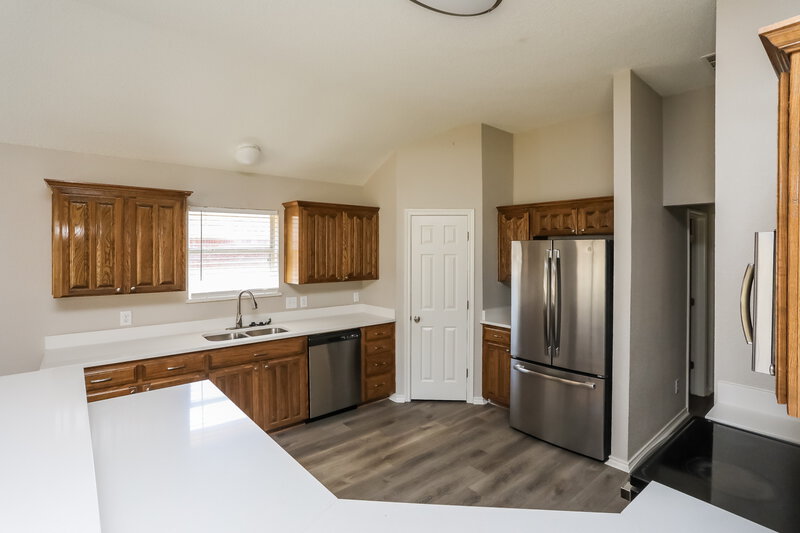 2,555/Mo, 6005 Blue Mesa Dr Arlington, TX 76017 Kitchen View