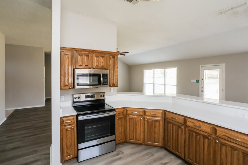 2,555/Mo, 6005 Blue Mesa Dr Arlington, TX 76017 Kitchen View 3