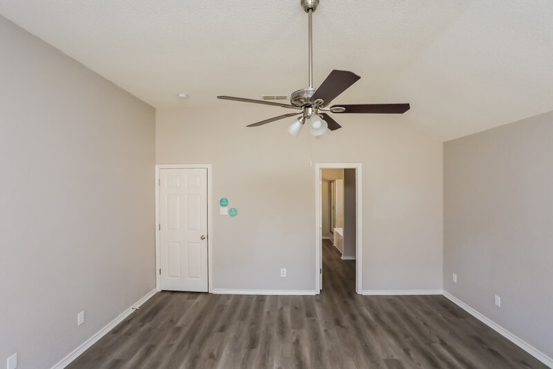 2,555/Mo, 6005 Blue Mesa Dr Arlington, TX 76017 Main Bedroom View 2