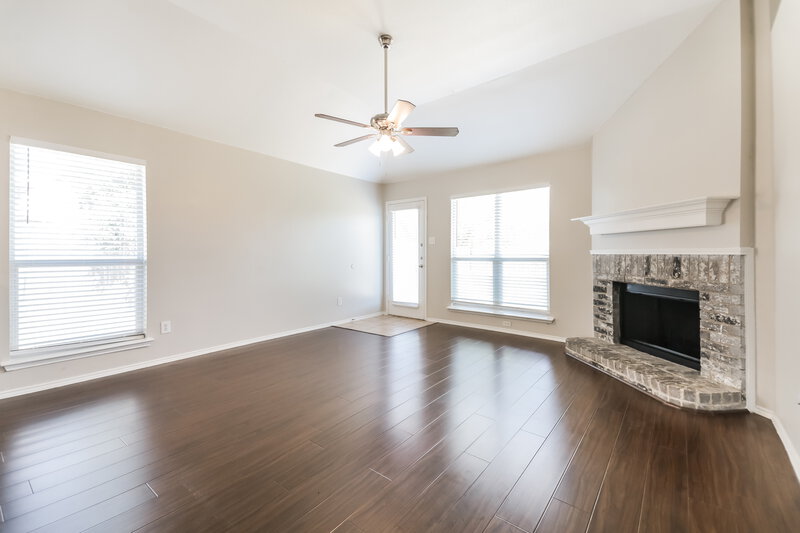 1,790/Mo, 904 Nancy Dr Royse City, TX 75189 Family Room View