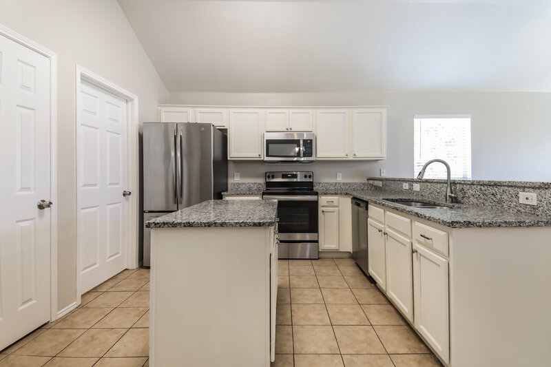 1,790/Mo, 904 Nancy Dr Royse City, TX 75189 Kitchen View