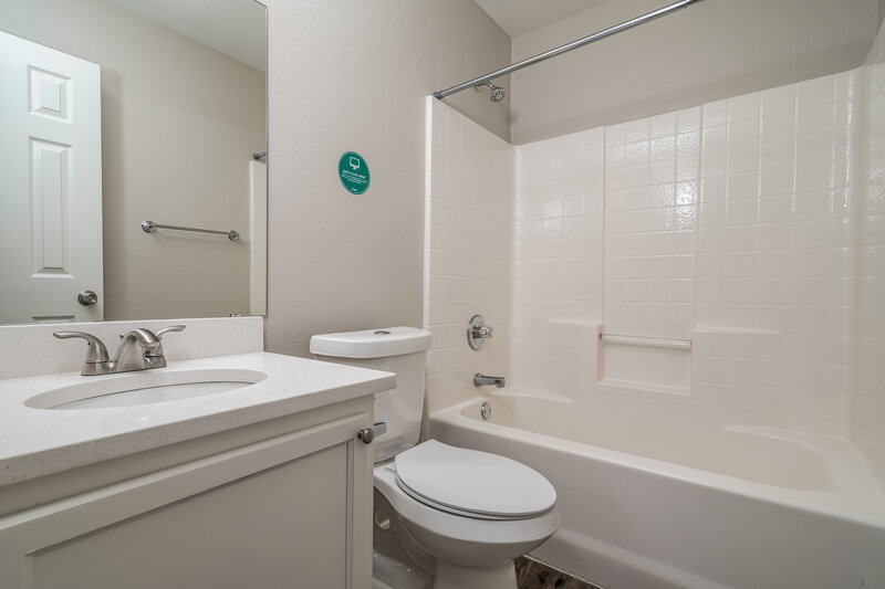 2,225/Mo, 904 Nancy Dr Royse City, TX 75189 Bathroom View