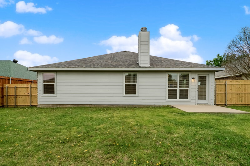 2,225/Mo, 904 Nancy Dr Royse City, TX 75189 Rear View