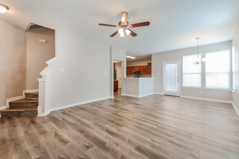 0/Mo, 10345 Nantucket Dr Providence Village, TX 76227 Living Room View 2