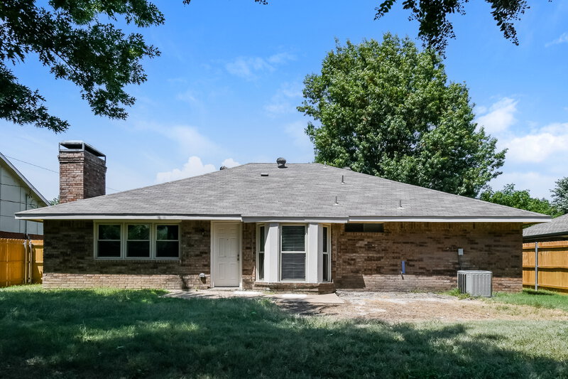 2,260/Mo, 2408 Havenwood Dr Arlington, TX 76018 Misc View 12